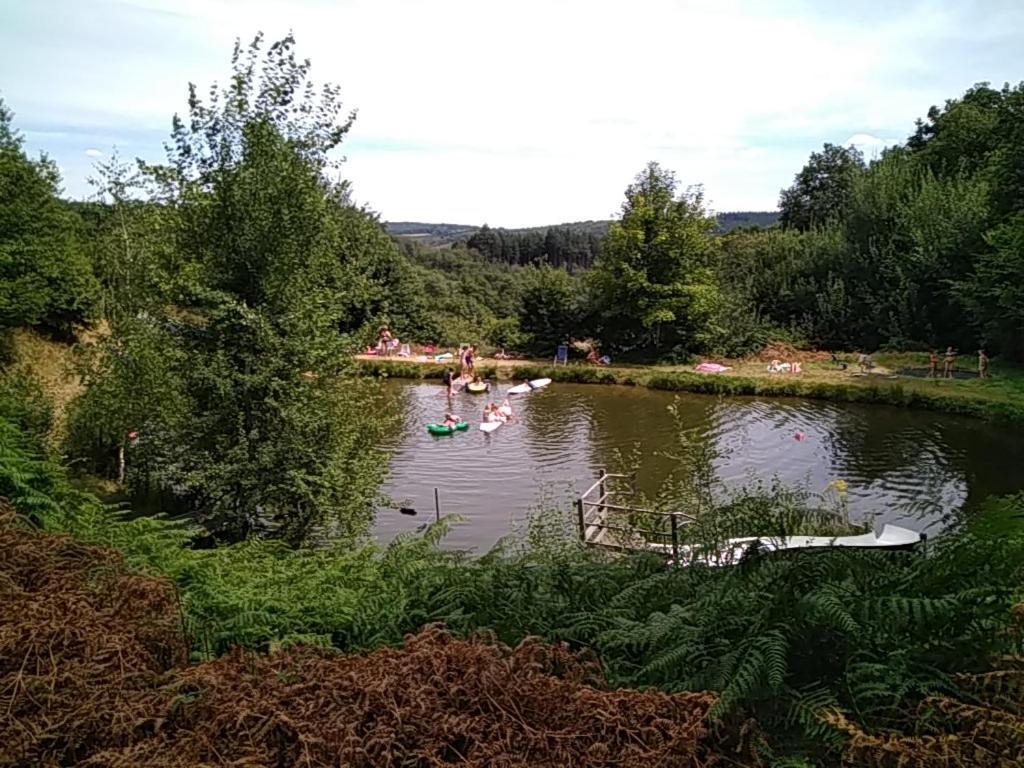 Camping La Foret Du Morvan Larochemillay Zewnętrze zdjęcie