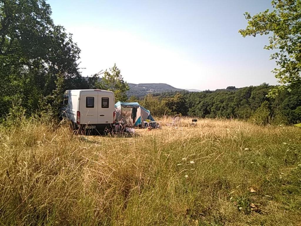 Camping La Foret Du Morvan Larochemillay Zewnętrze zdjęcie